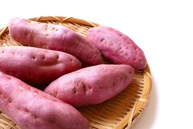 さつまいもが土臭い原因は何？匂いや味を消す下処理のコツ&保存法